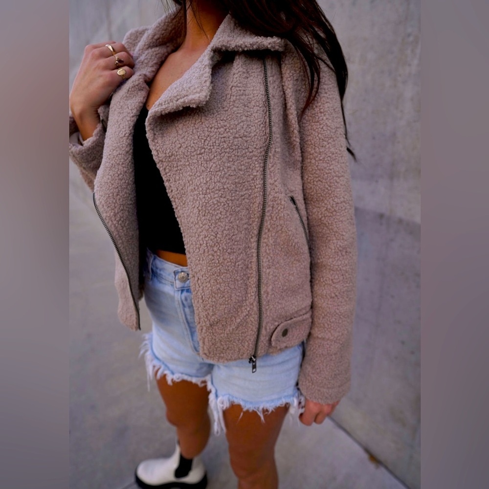 Olivaceous Tan Teddy Jacket